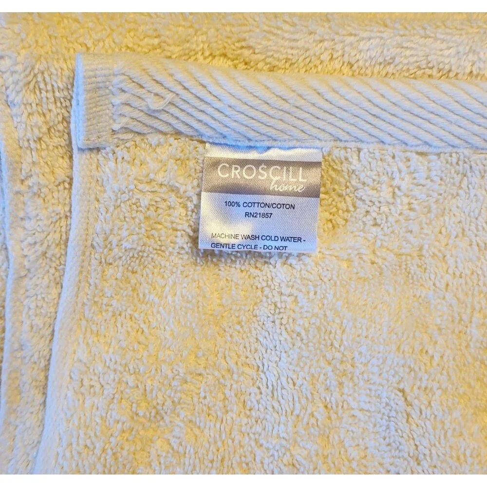 2 Croscill Vintage Elegant Bath Towels Rose And Darian Design READ For Sizes